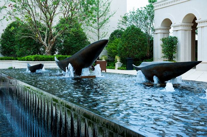 噴泉、跌水與雕塑噴泉 城市水景的藝術與功能